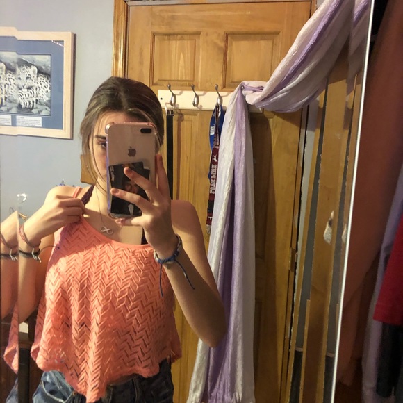 Crop top - Picture 2 of 2